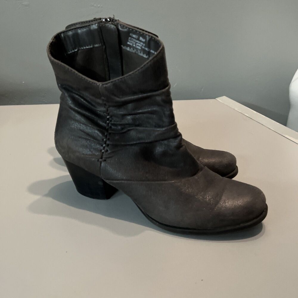 Barestraps Boots Women’s 8.5